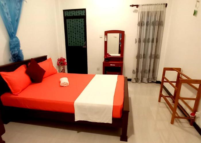 Arusha Guest House Негомбо Экстерьер фото